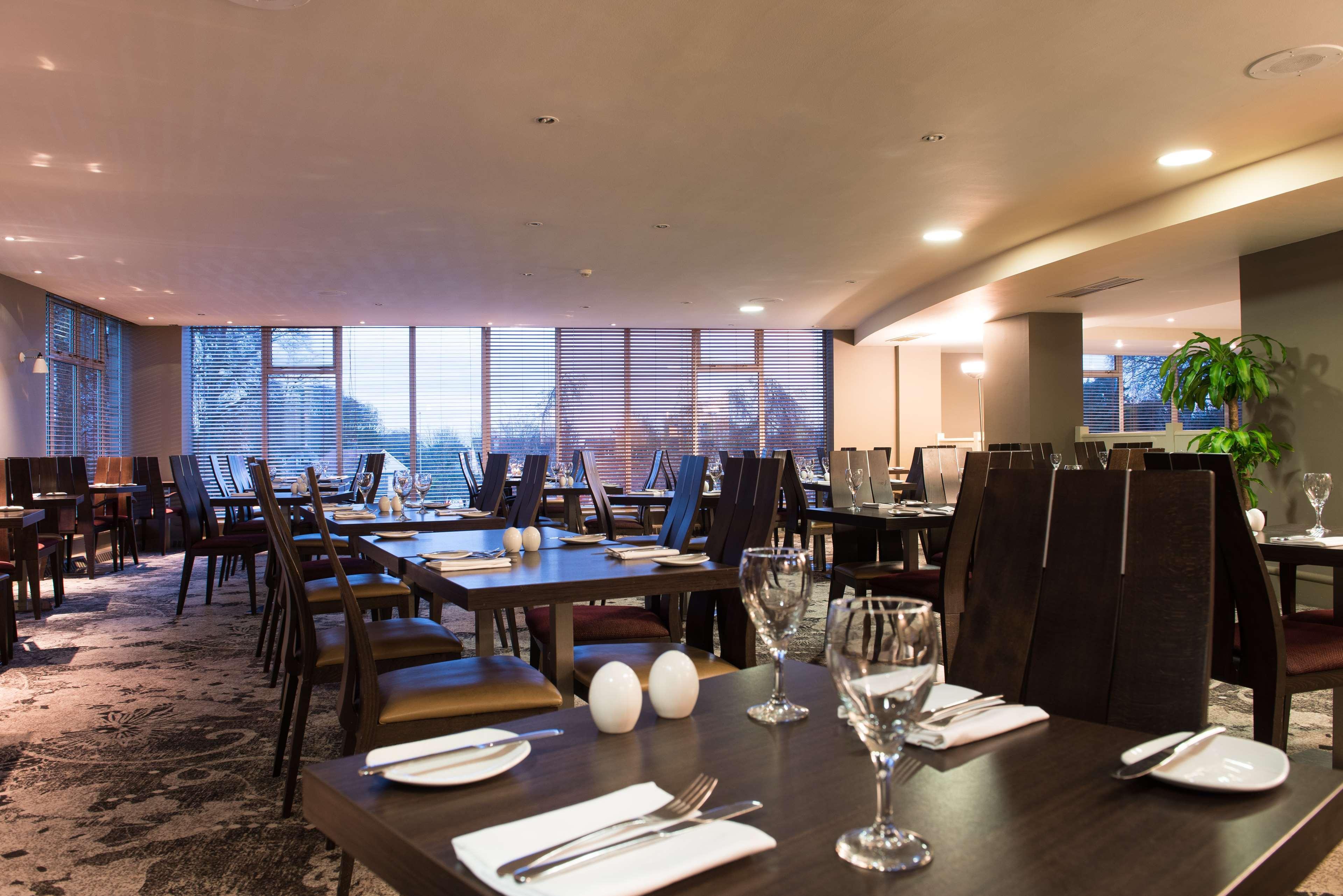 Doubletree By Hilton Aberdeen Treetops Exterior foto