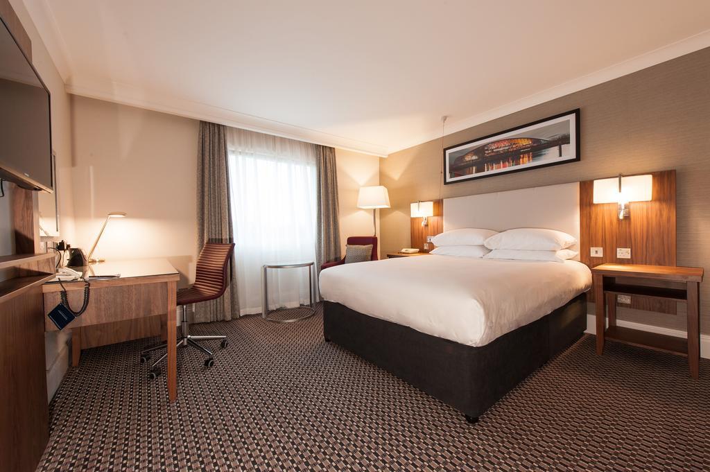 Doubletree By Hilton Aberdeen Treetops Exterior foto