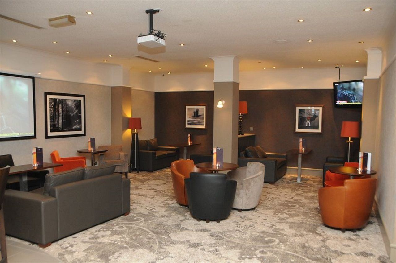Doubletree By Hilton Aberdeen Treetops Exterior foto